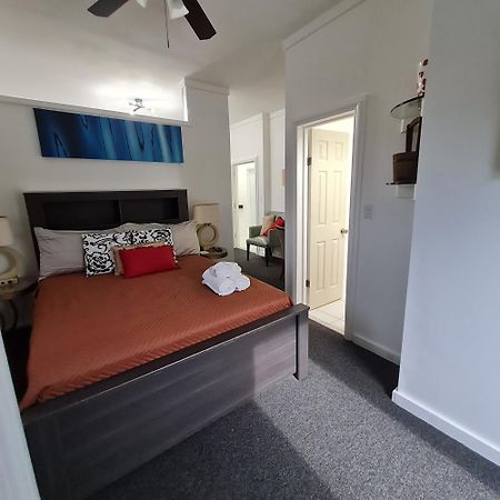 Bell At The Airport Suites Adults Only - Free Airport Transportation Nassau Zewnętrze zdjęcie